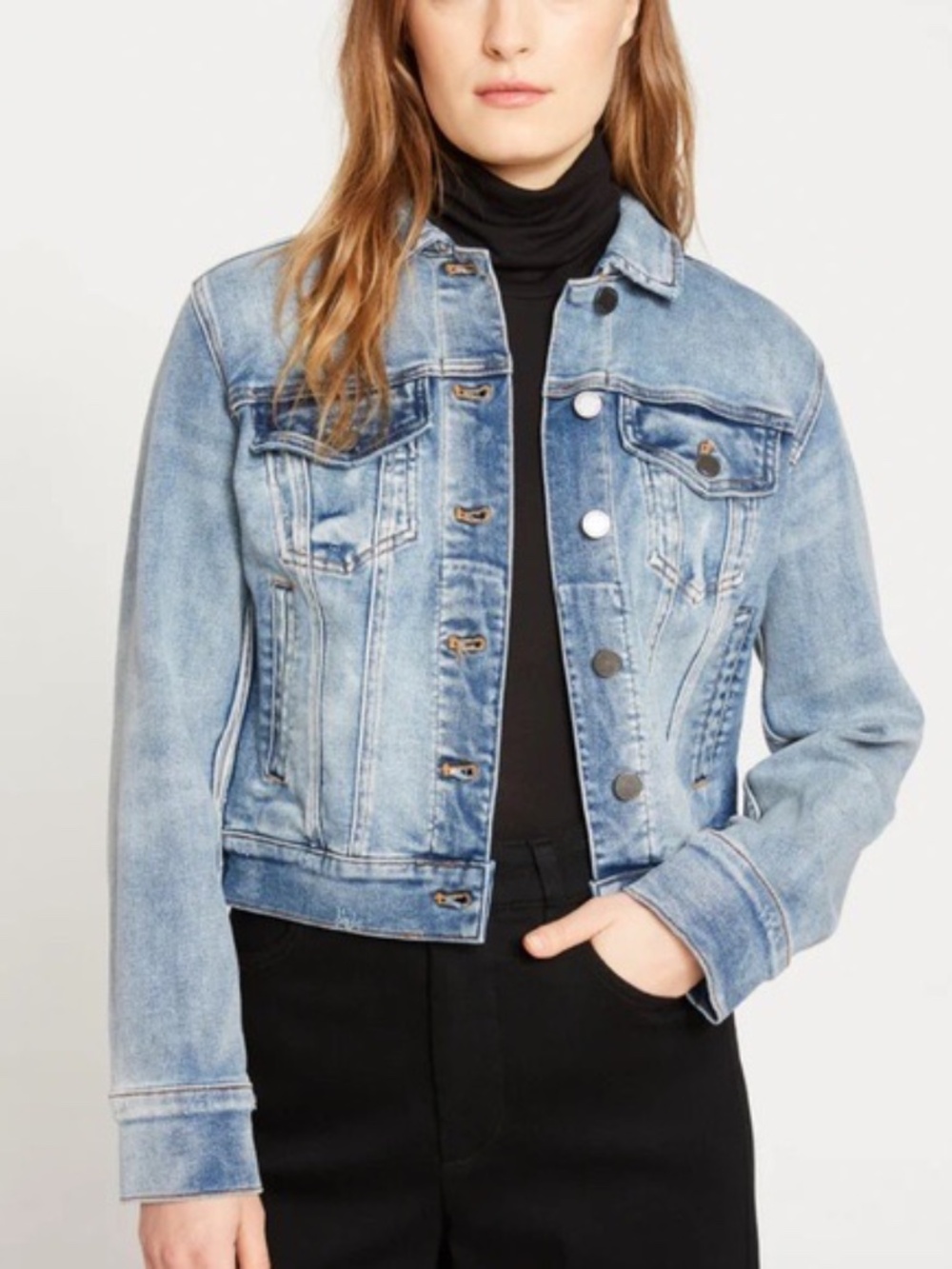 Universal Standard Kelsey cropped denim jacket size 10-12 in Light Blue wash